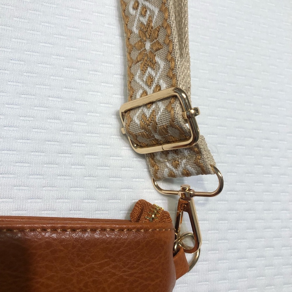 Le Miel Brown Shoulder Bag with Decorative Strap - Picture 4 of 15
